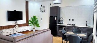 K&K Luxurious Landing