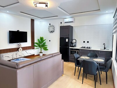 K&K Luxurious Landing