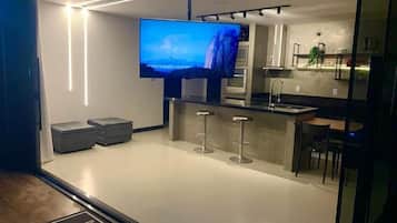 Casa, vista para a piscina | Parte interna