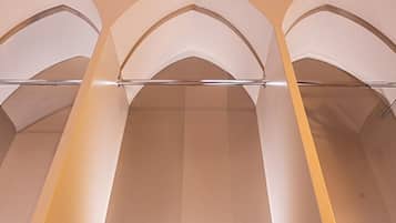 Kamar Deluks, balkon