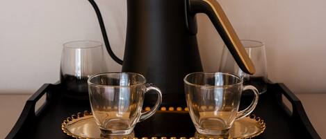 Kaffee und/oder Kaffeemaschine