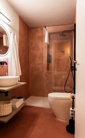 Estudi en suite júnior, banyera | Bany