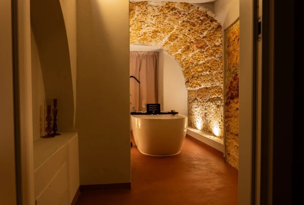 Estudi en suite júnior, banyera