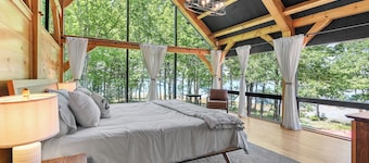 Sea Glass, beautiful ocean front property