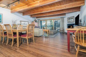 Dining - Spacious 2 Bedroom Condo Steps to Downtown (Telluride)