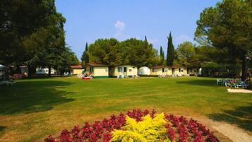 Mobile Home | Garden