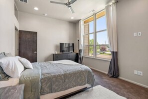 2 bedrooms, desk, iron/ironing board, free WiFi - Cozy Getaway Near Eagle! (Garden City)