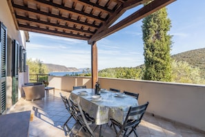 Outdoor dining - Agriresort Galenzana (Campo nell'Elba)