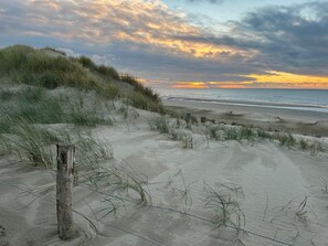 Sun-loungers - Maritime-style vacation home with private garden (Warmenhuizen)