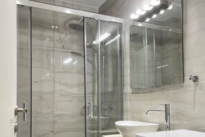 Hair dryer, bidet, towels, soap - Athenean Modern Escape near Marina Flisvos-A1 (Paleo Faliro)
