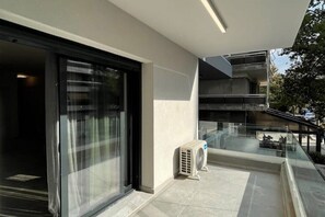 Property grounds - Athenean Modern Escape near Marina Flisvos-A1 (Paleo Faliro)