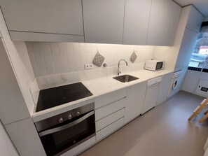 Private kitchen - Casa Elba. (Caminha)
