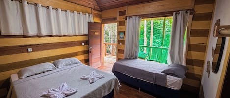 Habitación triple, balcón