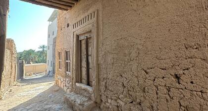 Cozy 1-bedroom bed & breakfast in peaceful Wilayat Al Hamra