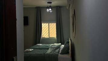 1 bedroom, iron/ironing board, WiFi