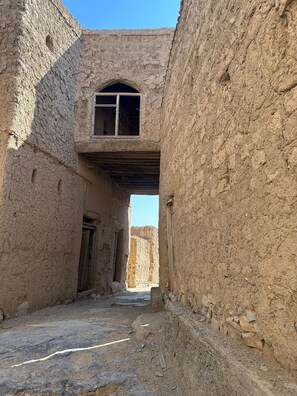 Exterior - Soothing 1-bedroom bed & breakfast with AC in Wilayat Al Hamra (Wilayat Al Hamra)