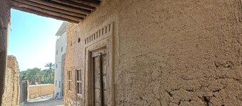 Soothing 1-bedroom bed & breakfast with AC in Wilayat Al Hamra