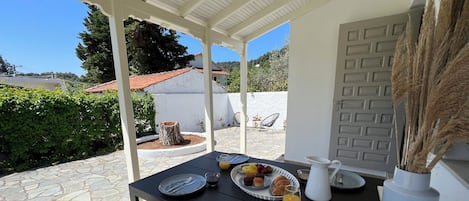 Family Apartment, Balcony, Garden View | Garden view