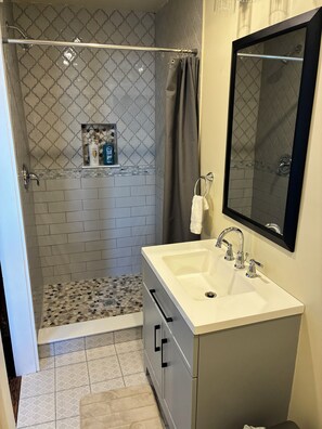 Suite | Bathroom - Alden Villa  (Lebanon)