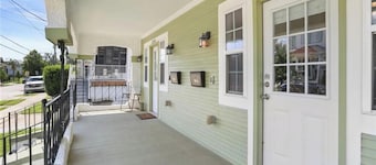 3-bedroom house in delightful New Orleans with central cool AC