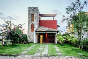 Basic Chalet | Exterior - Summerville #159 - House With Pool by Carpediem (Caucaia)