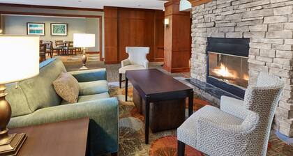 Cozy Studio w/ Breakfast | Business Center & Pool