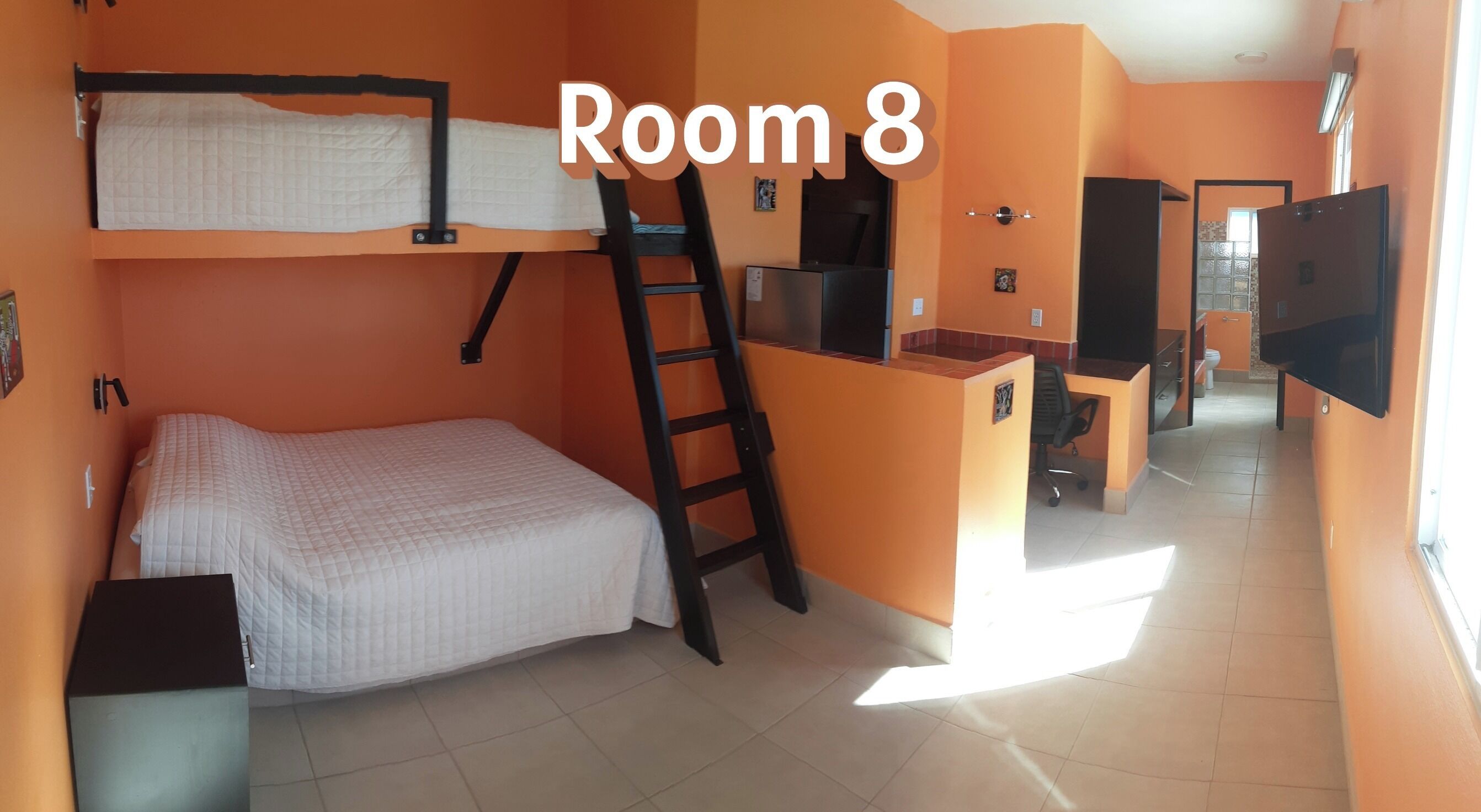 Deluxe Double or Twin Room, Bay View | Living area