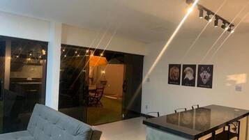 Apartamento, vista para a piscina | Parte interna