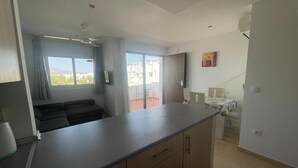 Unclassified image, 3 of 28, button - Condado De Alhama Apt-pool-park-parking-sleeps4 (Alhama de Murcia)