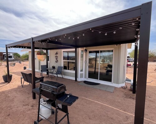 The 303 Desert retreat with Mountain Views • Rent Whole house near Casa Grande