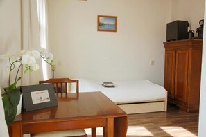 Comfort Single Room, City View
