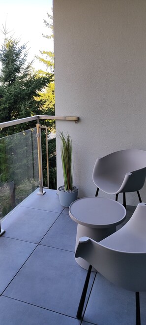 Property grounds - Bielsko-Biała, Poland – Near Beskidy Mountains – HikeBike Apartments (Bielsko-Biała)