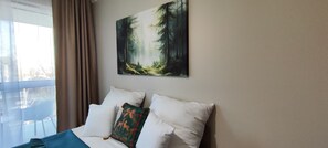 Room - Bielsko-Biała, Poland – Near Beskidy Mountains – HikeBike Apartments (Bielsko-Biała)
