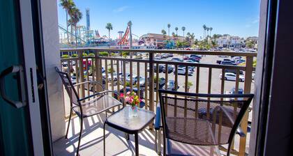Carousel Beach Inn