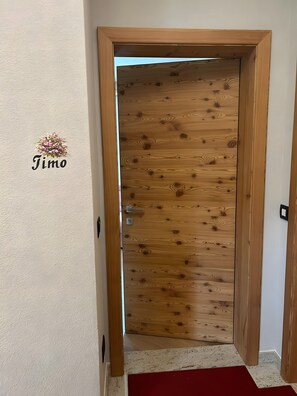 Interior - Chalet 'Timo' with Mountain View, Private Terrace and Wi-Fi (Livigno)