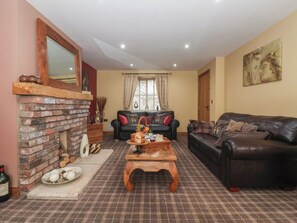 Living area - Champagne Cottage (Malton)
