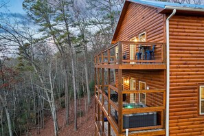 Exterior - Hot Tub Smokies Cabin| Game Room, Near Gatlinburg (Sevierville)