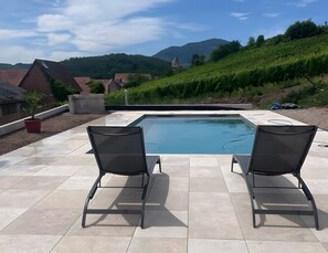 Pool - 3-Star Gîte Fruehmess with Shared Pool on the Alsace Wine Route in Itterswiller (Itterswiller)