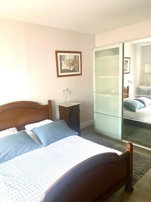 Room - 3-Star Gîte Fruehmess with Shared Pool on the Alsace Wine Route in Itterswiller (Itterswiller)