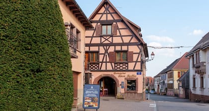 Gßte Ungersberg 3 étoiles avec piscine partagée sur la Route des Vins d'Alsace à Itterswiller