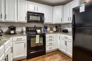 Room - Mountain View Condo by Beyond Expectations (Pigeon Forge)