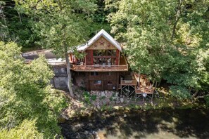 House - Hideaway at the River by Beyond Expectations (Sevierville)