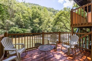 House - Hideaway at the River by Beyond Expectations (Sevierville)