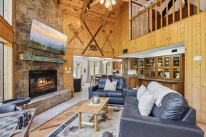 2 bedrooms - Hideaway at the River by Beyond Expectations (Sevierville)