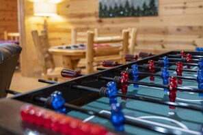 House | 4 bedrooms - Pinewood Lodge by Beyond Expectations With Firepit (Pigeon Forge)
