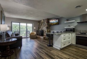1 bedroom - 1023 English Mtn Condo By Beyond Expectations (Sevierville)