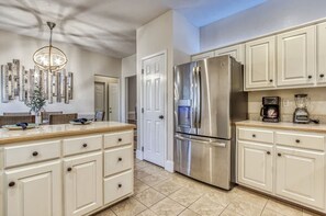 House - Saddleback Retreat by Beyond Expectations (Sevierville)