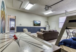 House - Saddleback Retreat by Beyond Expectations (Sevierville)