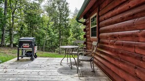 Room - Magic Mountain Cabin by Beyond Expectations With Views (Sevierville)