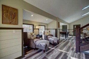 House | 4 bedrooms - Emmas Rare Find by Beyond Expectations Cabin With Hot Tub (Sevierville)